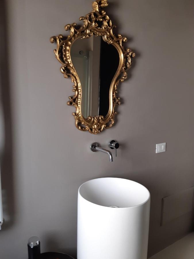 Lidia House Design Apartment Novi Ligure Bagian luar foto